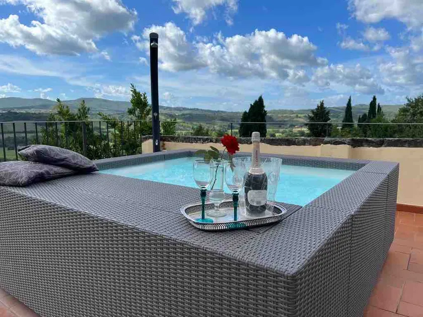 La Bella Signora Holiday Home - Image 1