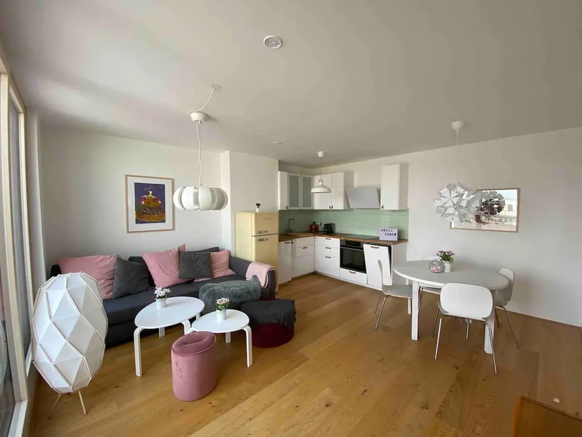 Rooftop Apartment 15min to downtown & free Parking - Image 1