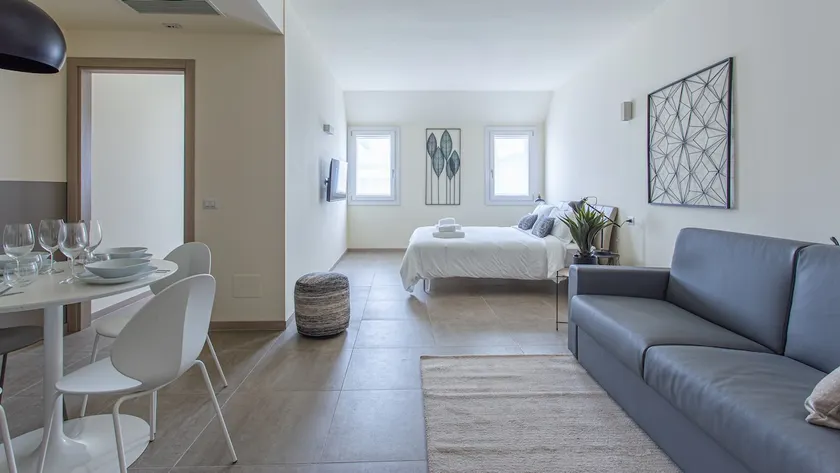 Erik Langer Superior Studio with one Bedroom - Image 1