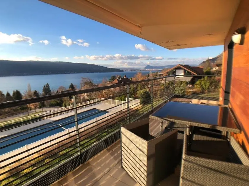 Roc & Lac 🌅 Terrace with lake view, pool and parking! - Image 1