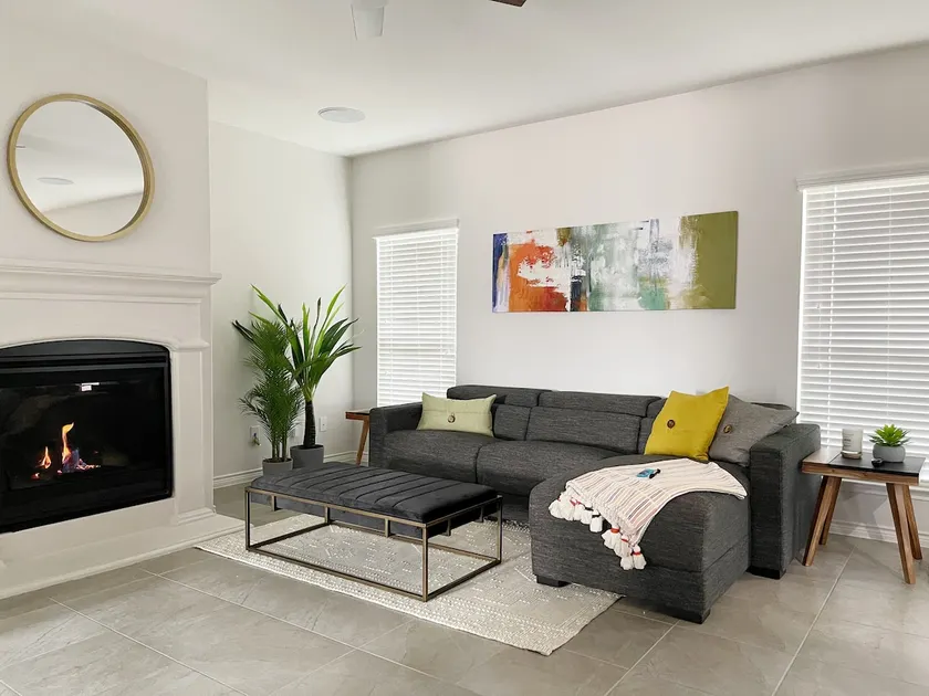 Clean, Stylish 3-Bedrm Home – Perfect for Families - Image 1