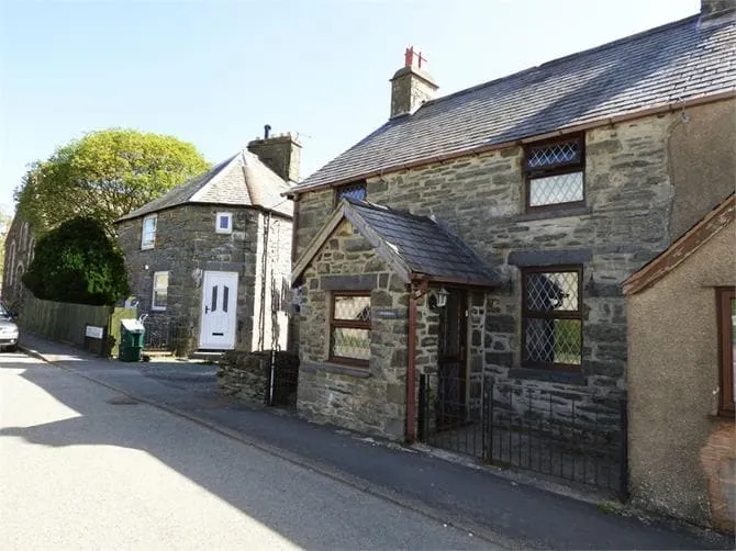 Gwynfryn - Image 1