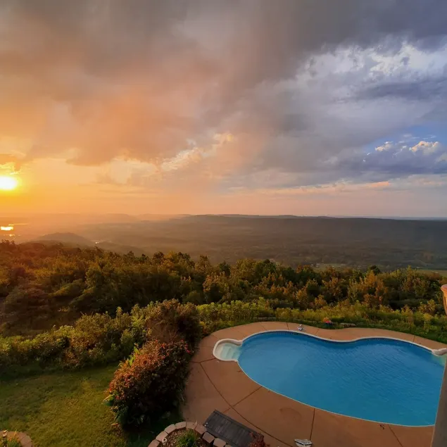 Cloud Nine-Breathtaking views of Hot Springs area - Image 1