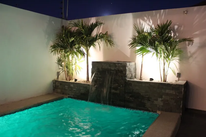 Casa Las Palmas, full of life, with a swimming pool. - Image 1