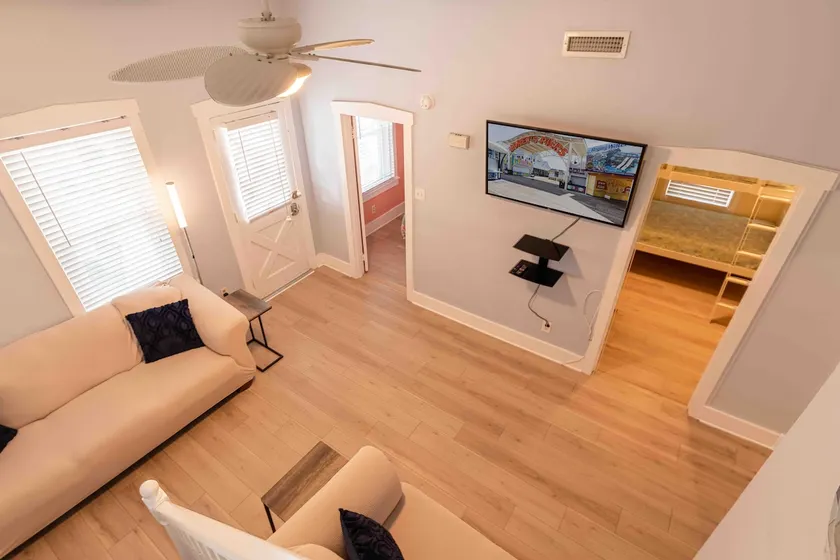 The Beach House - 6 Bedrooms - Beach / Boardwalk - Image 1