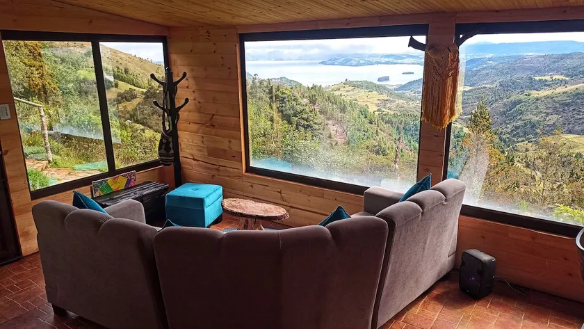 Charming cabin with amazing view of Tota lake - Image 1