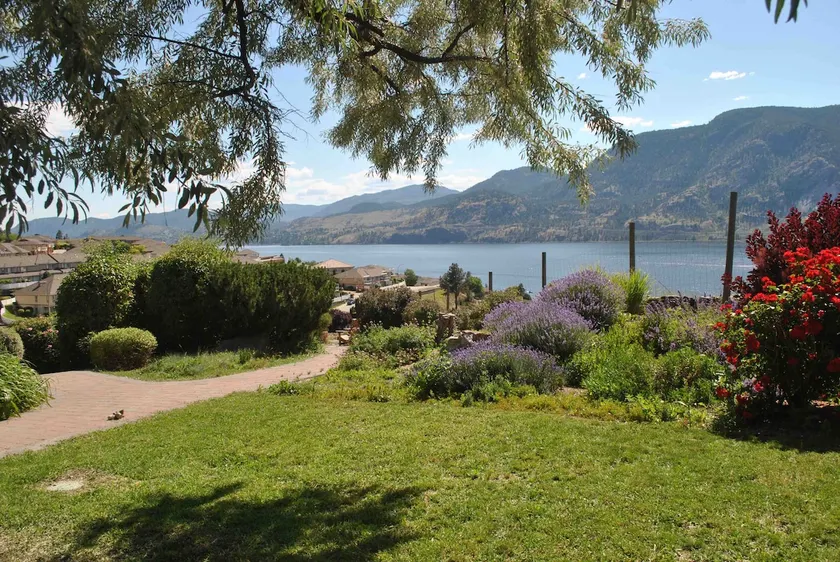 Lakeview Lookout - Image 1