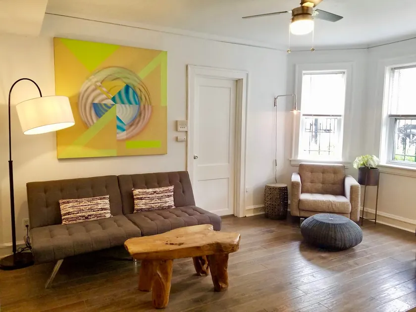 Charming Andersonville Garden 1 bdrm w/parking. - Image 1
