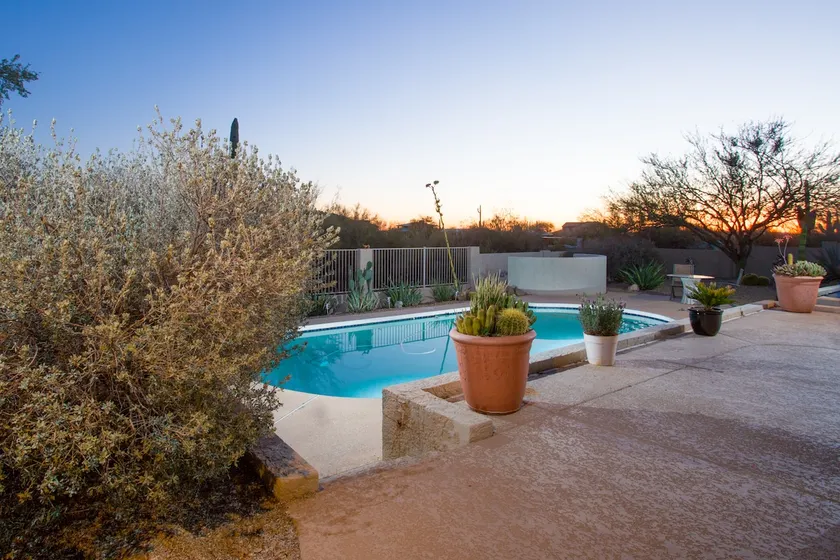 Desert Gem - Image 1