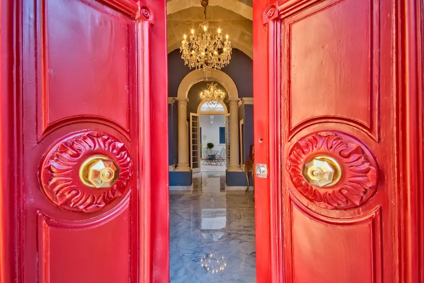 Traditional Maltese rooms in the Heart of Mosta - Image 1