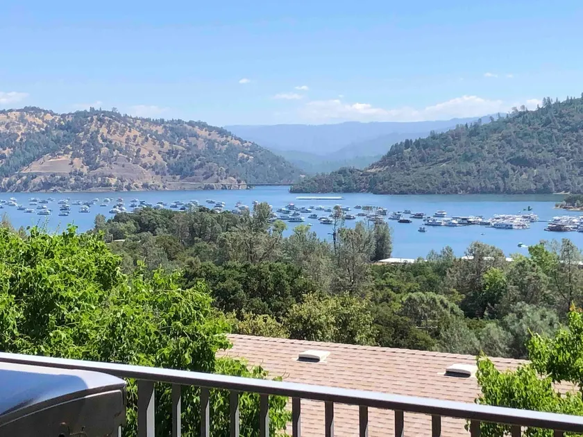 Relaxing Lake House Just Minutes from the Lake! - Image 1