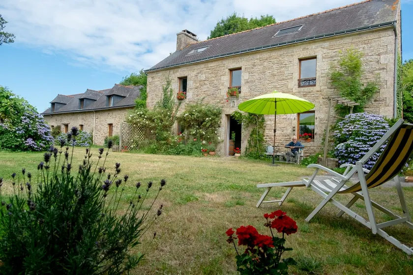 Nature and river | ideal for two families - Image 1