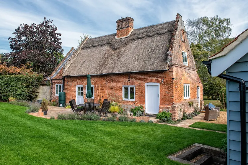 Charming country cottage hideaway - Image 1