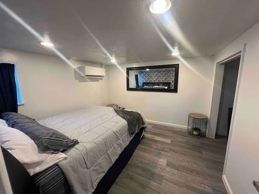 1 bedroom apartment on a quiet street - Image 1