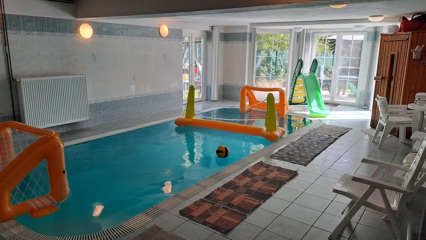 WELLNESS VILA A PRAGA,MASSAGGIO,PISCINA INTERNA,SAUNA,BAR,GRIL,WIFI,PS3,NINTENDO - Image 1