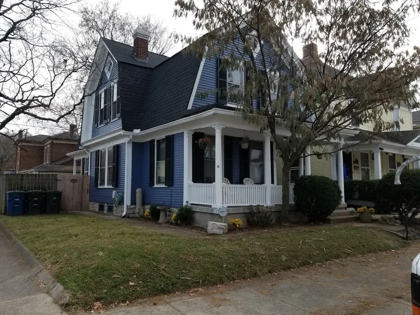 South Park Historical 2-Bedroom Home - Image 1