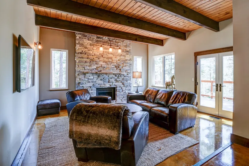 Tahoe Mountain Home with upscale amenities-4br - Image 1