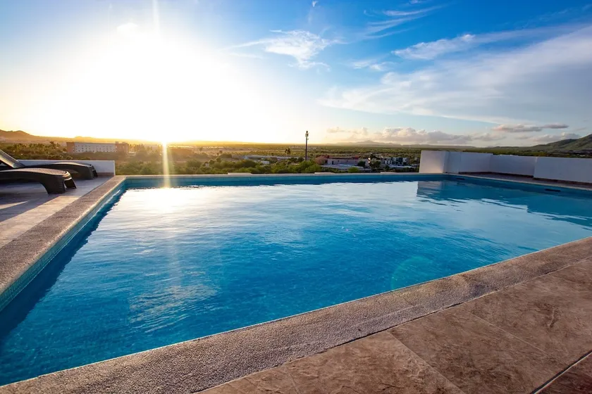 Modern Condo 2BR with Rooftop Pool Ocean Views  10 Min Walk to Medano Beach and Cabo San Lucas Downtown - Image 1