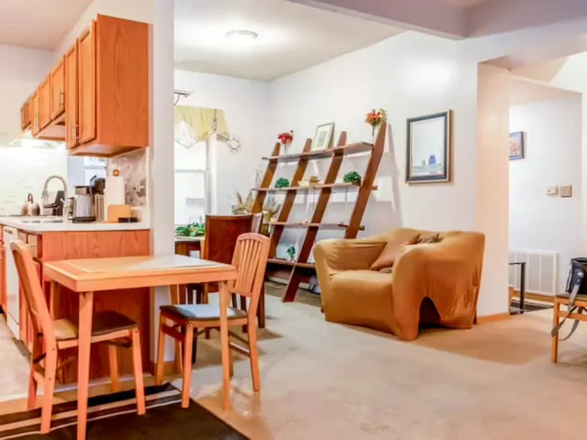 (Entire house) Extended Stay Apt for Professionals - Image 1