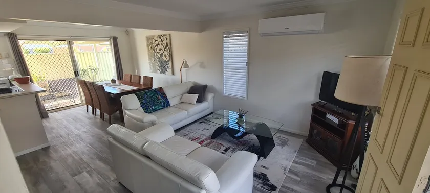 Townhouse in CBD - Image 1