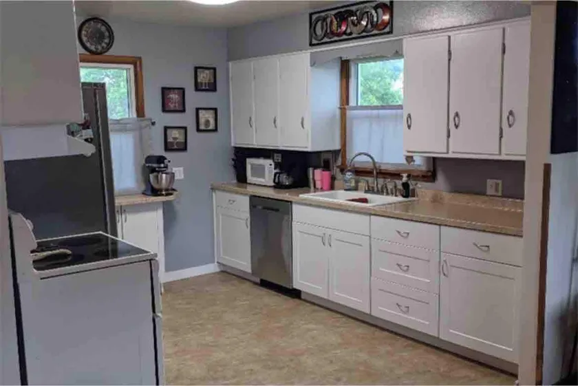 Charming country home. Located on a farm property. - Image 1