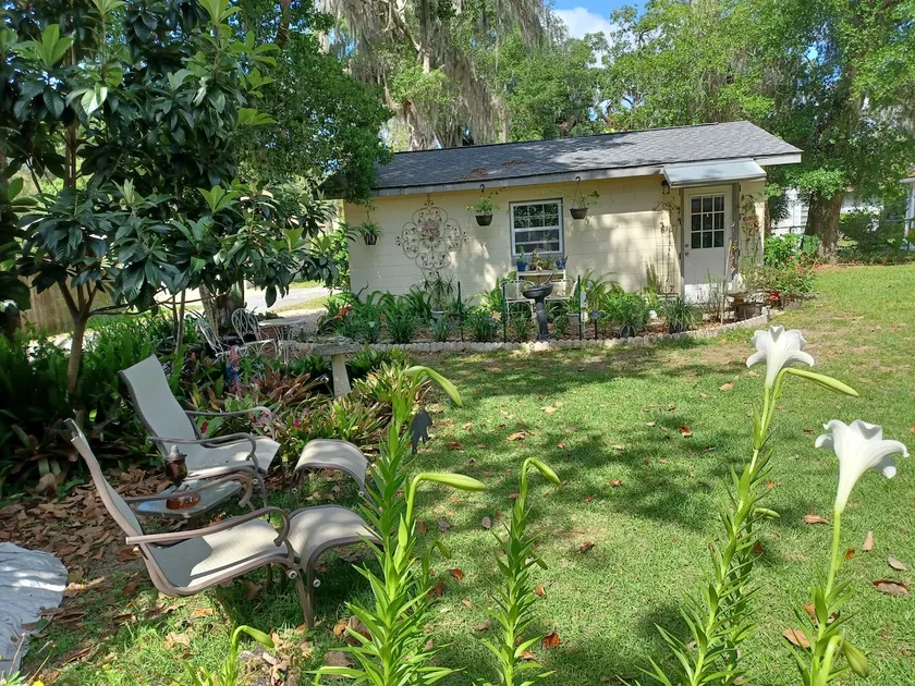 A Garden Cottage - Image 1