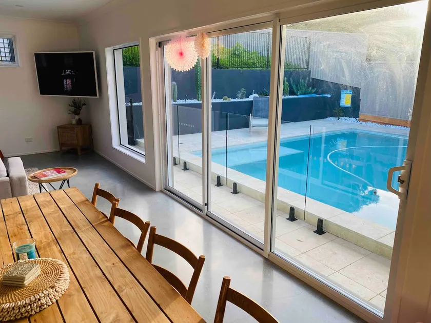 Beachy house with pool - Image 1