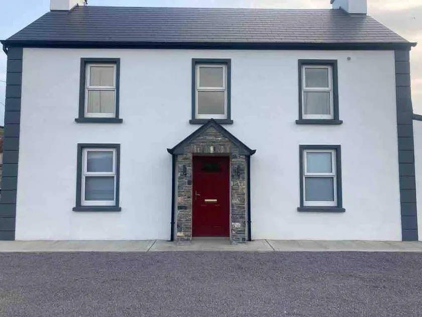 Beautiful, newly renovated Riverside House, Brosna - Image 1