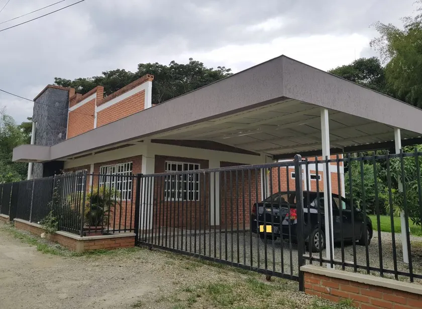 Caicedonia - Excellent Villa in the Coffee Region - Image 1