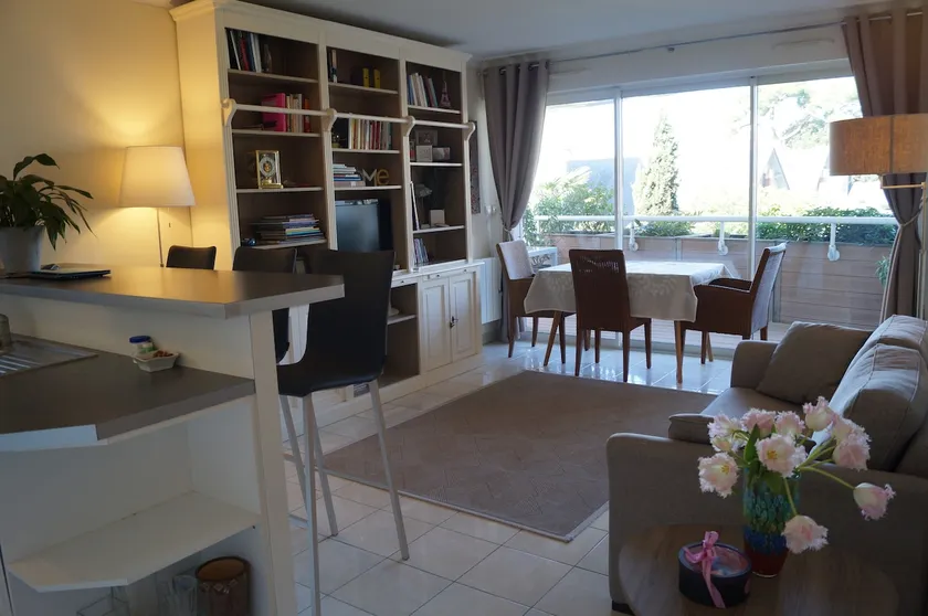 Apartment with panoramic view over the bay of La Baule, between - Image 1