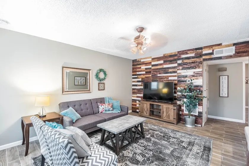 Sun West Condo, Great Location! - Image 1