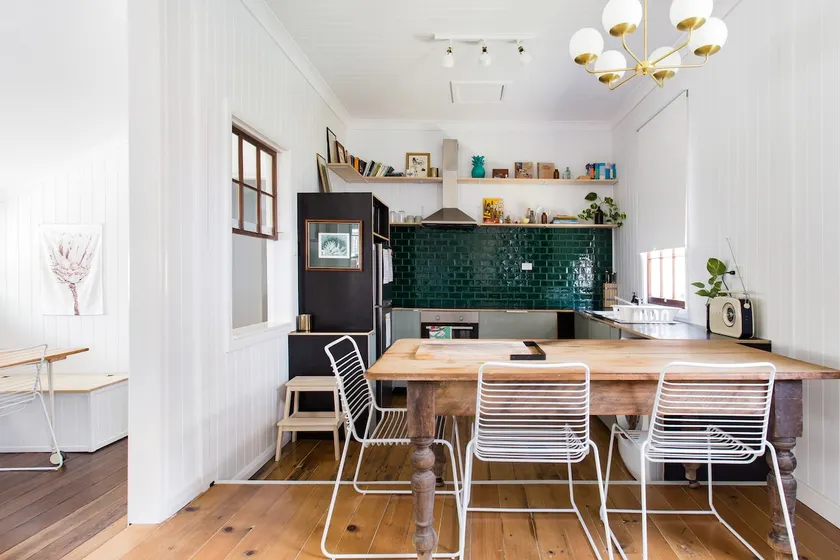 Ruth's Cottage, Close to Hospitals & Entertainment Ipswich. - Image 1