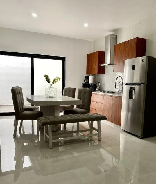 Amazing, modern, central apartment in Lagos - Image 1