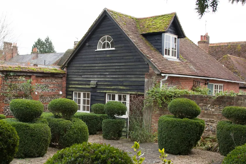 The Coach House with walled garden - Image 1