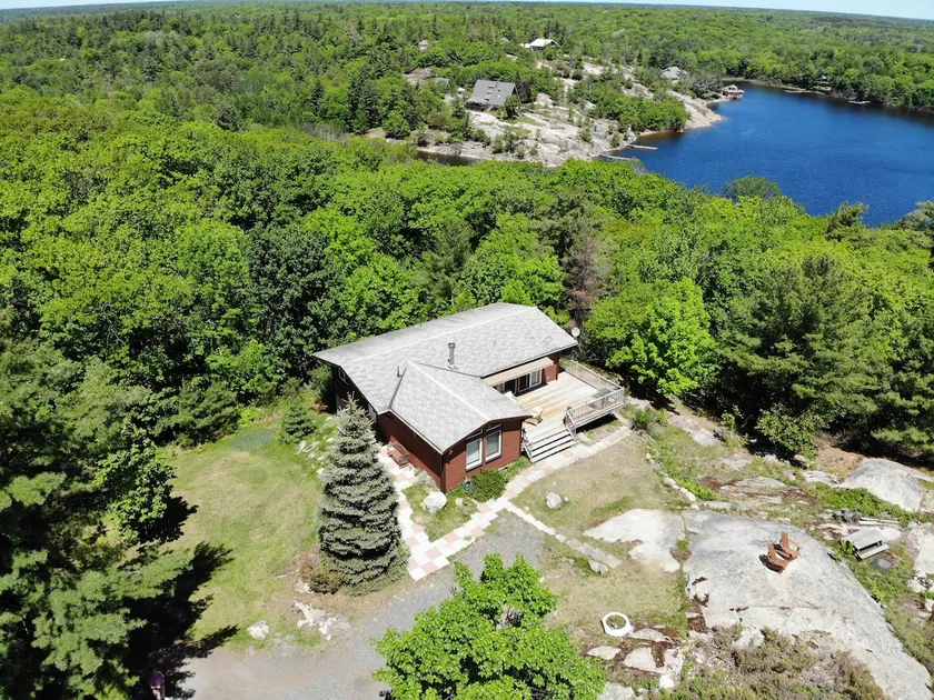 Private Cottage with view over the ”Big Sound” - Image 1