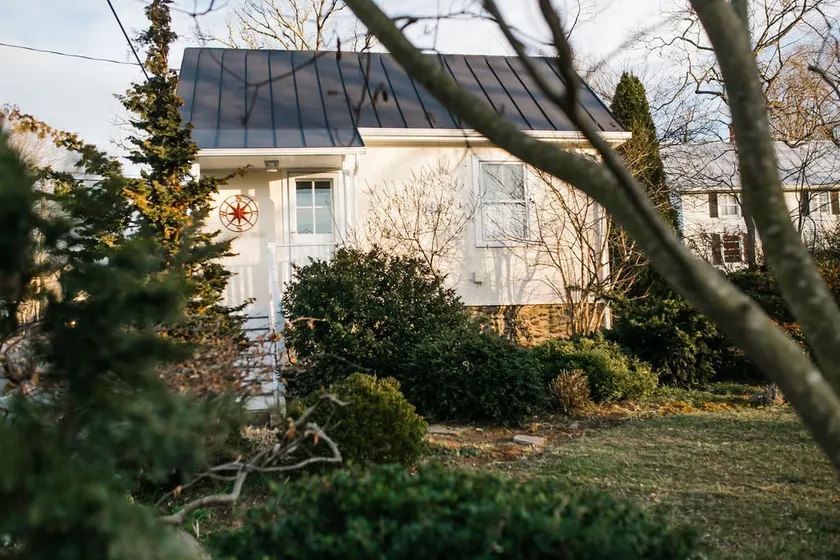 The Cottage on Main -Virginia Wine & Horse Country - Image 1