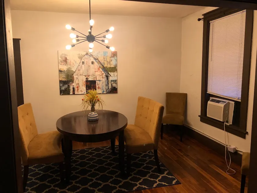 Mid Century Apartment in Downtown Boone - Image 1