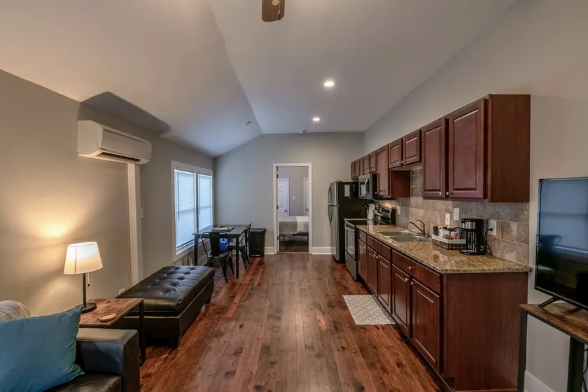 Apt near American Tobacco Campus / Downtown - Image 1