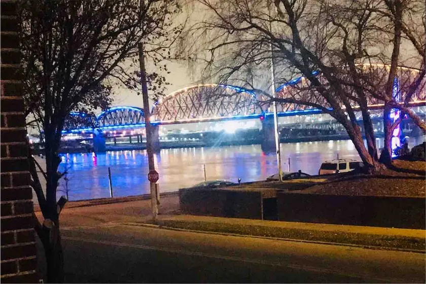 Louisville, Ohio River & walking bridge views - Image 1