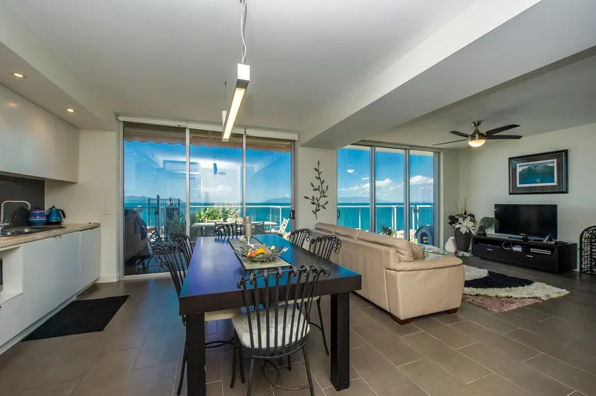 Luxury 180°Ocean View 2bedroom Unit+Rock wallabies - Image 1