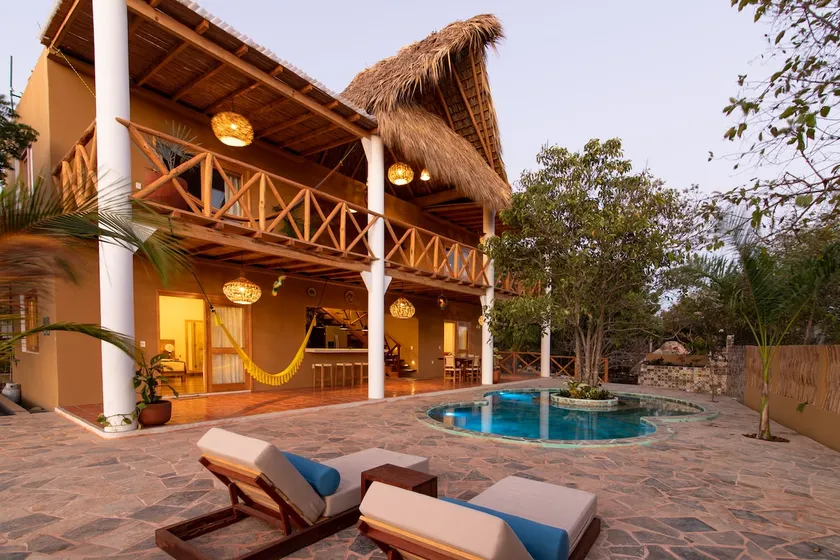 Villa with a private pool (A/C+Starlink) - Image 1