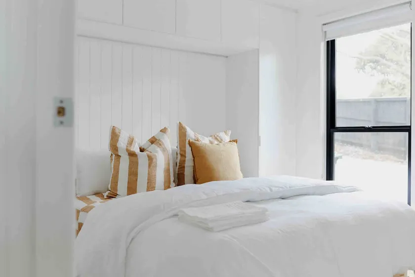 3 bedroom cottage by the beach - Image 1