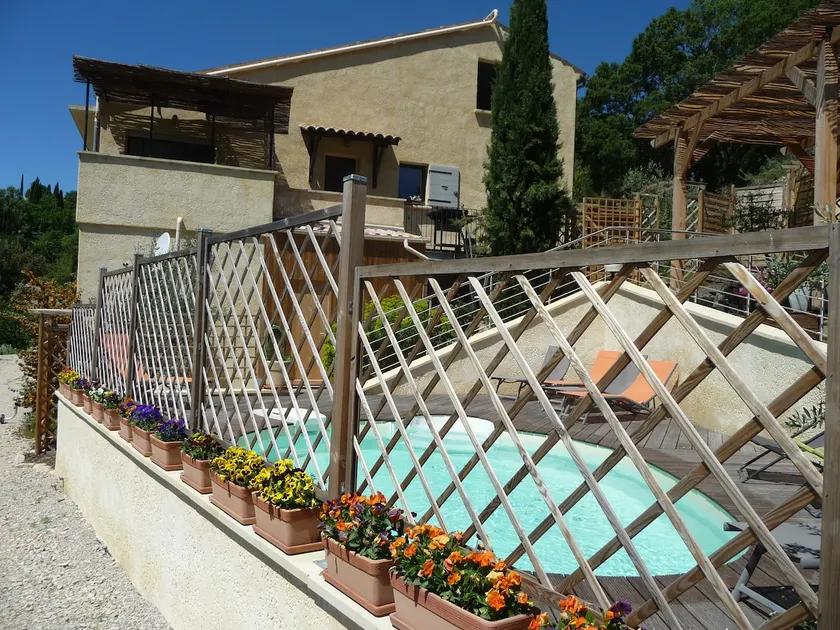 Le Mille Fleurs - Image 1