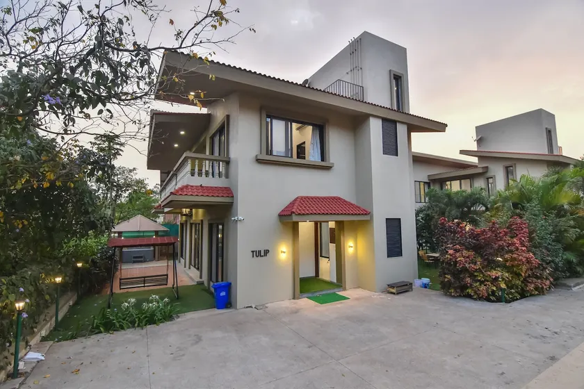 Tiara Tulip - 5bhk Pure Veg With Jacuzzi - Image 1
