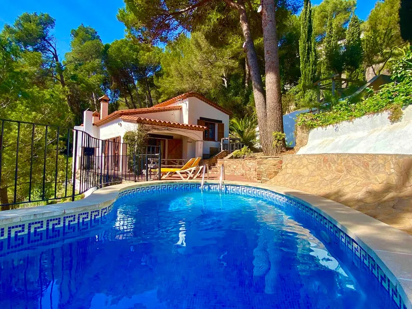 Smukt hus med privat pool, havudsigt og chillout, nær Sa Tuna, Begur. - Image 1