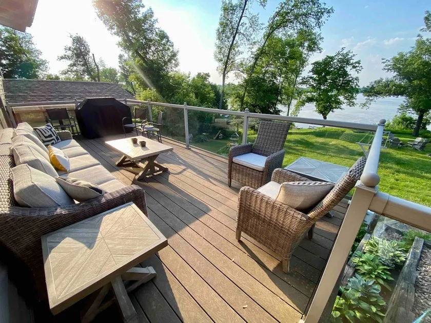 Roberds Lake Retreat- 4 BR,Pontoon,Hot Tub,Game Rm - Image 1