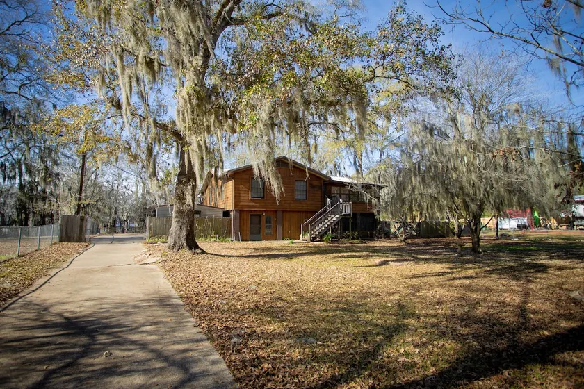 Pine Island Paradise - Image 1