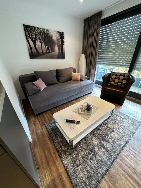 Modern Apartments –City Close & Near Train Station - Image 1