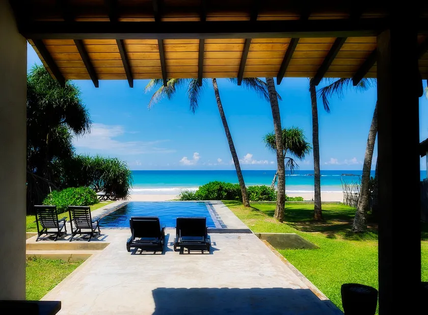 Villananda - Amazing Beachfront Villa with Private Pool - Image 1