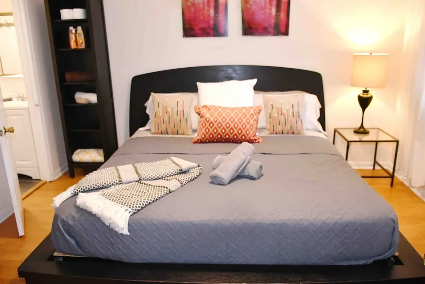 CENTRALLY LOCATED TAMPA PAD - Image 1